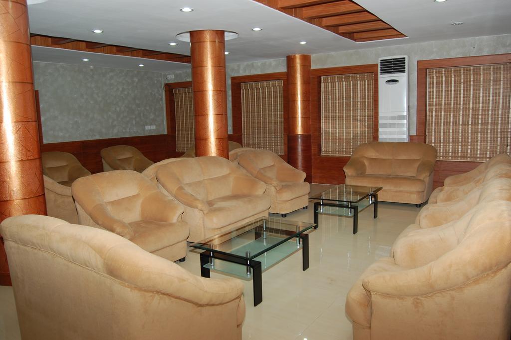 Kpm Regency Hotel Палакад Екстериор снимка