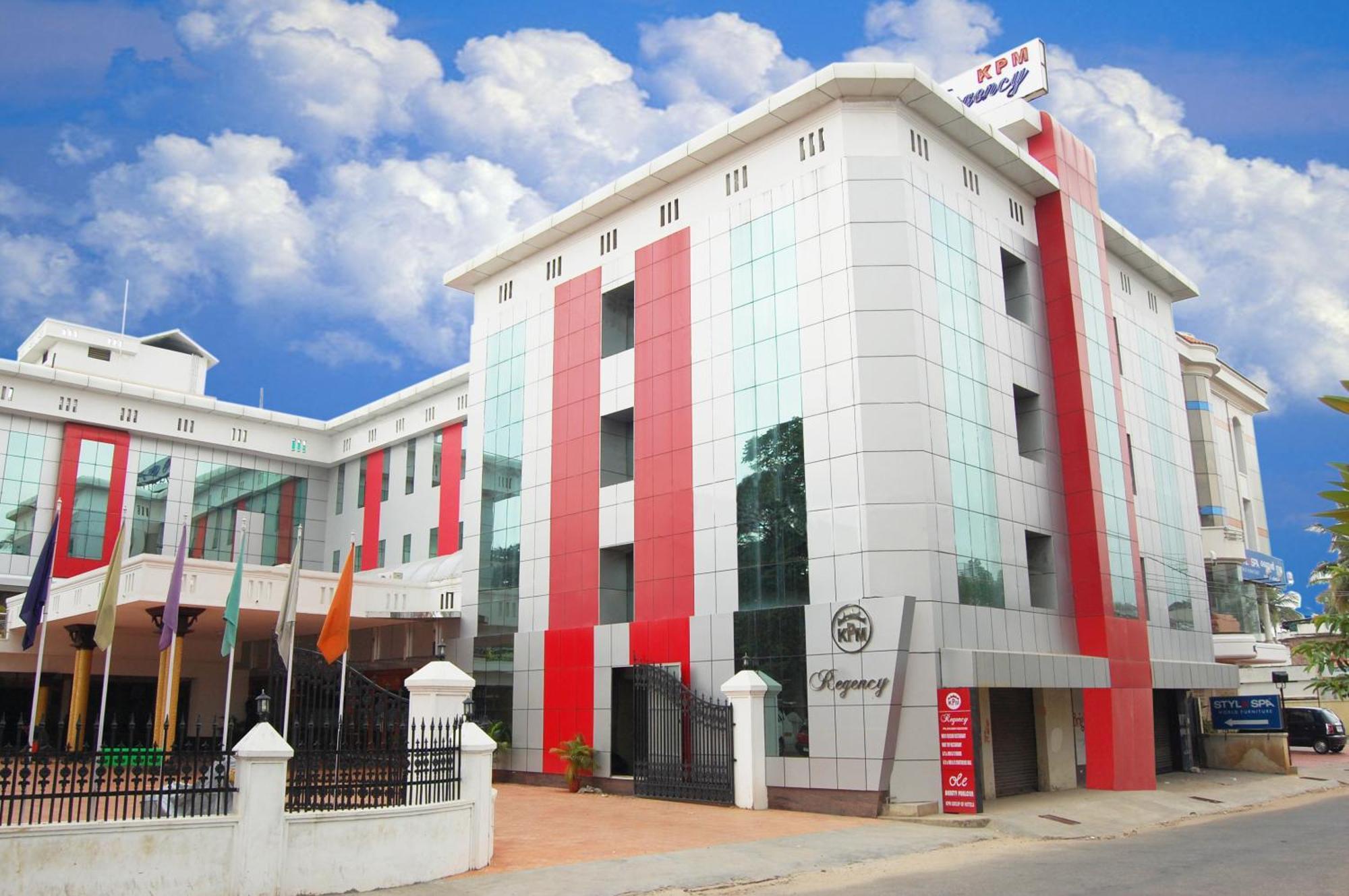 Kpm Regency Hotel Палакад Екстериор снимка