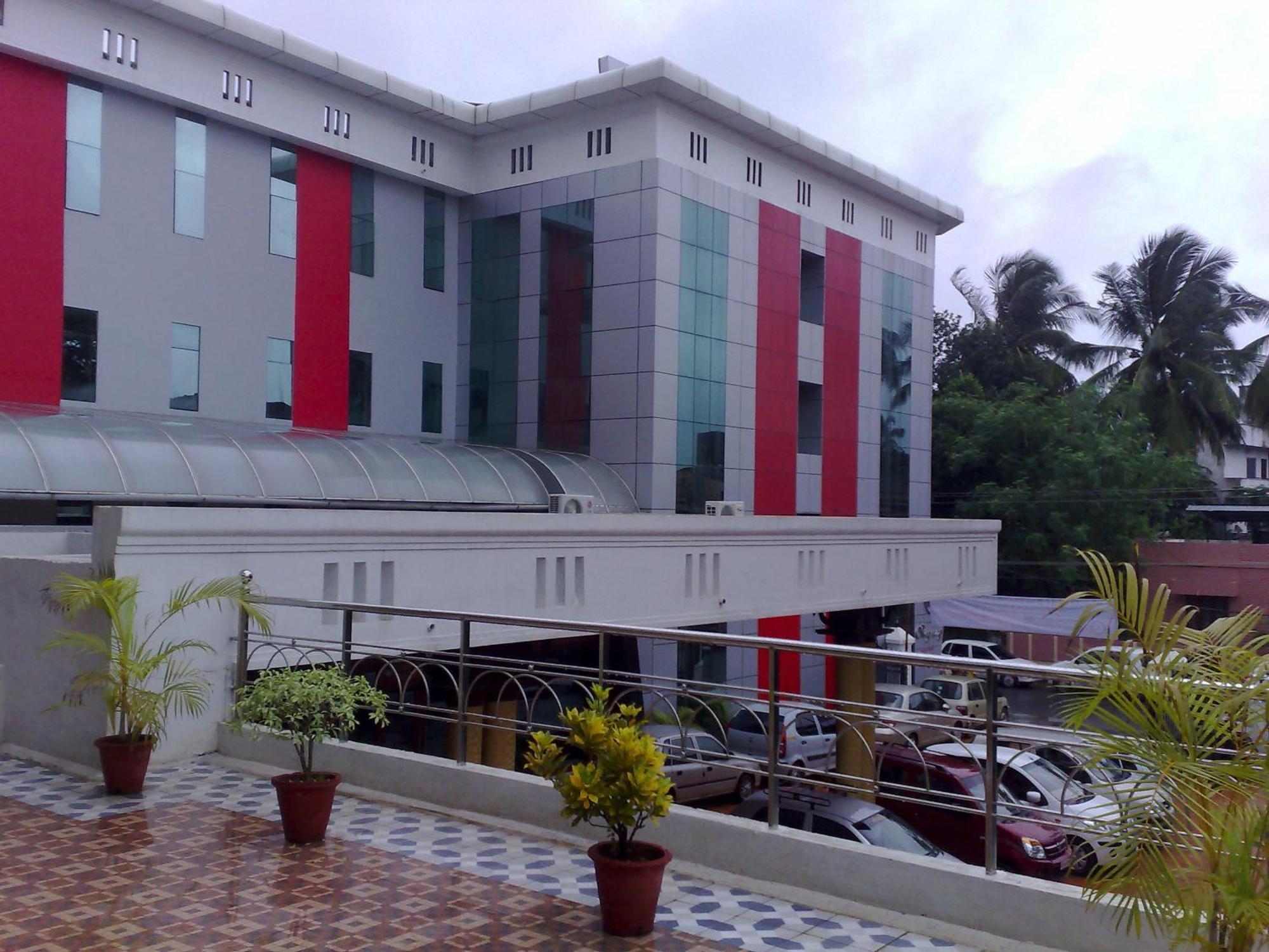 Kpm Regency Hotel Палакад Стая снимка
