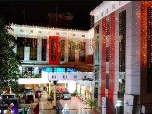Kpm Regency Hotel Палакад Екстериор снимка